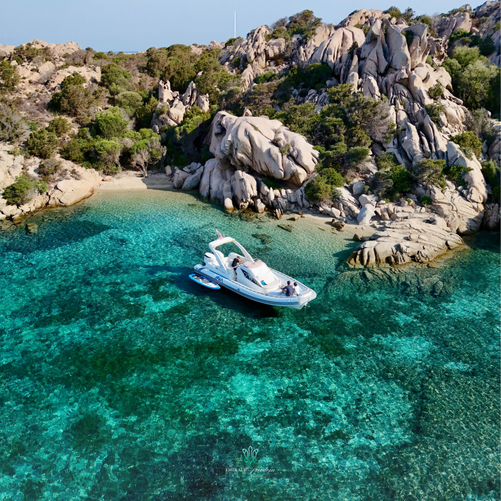 Passeio de Barco Privativo em La Maddalena 