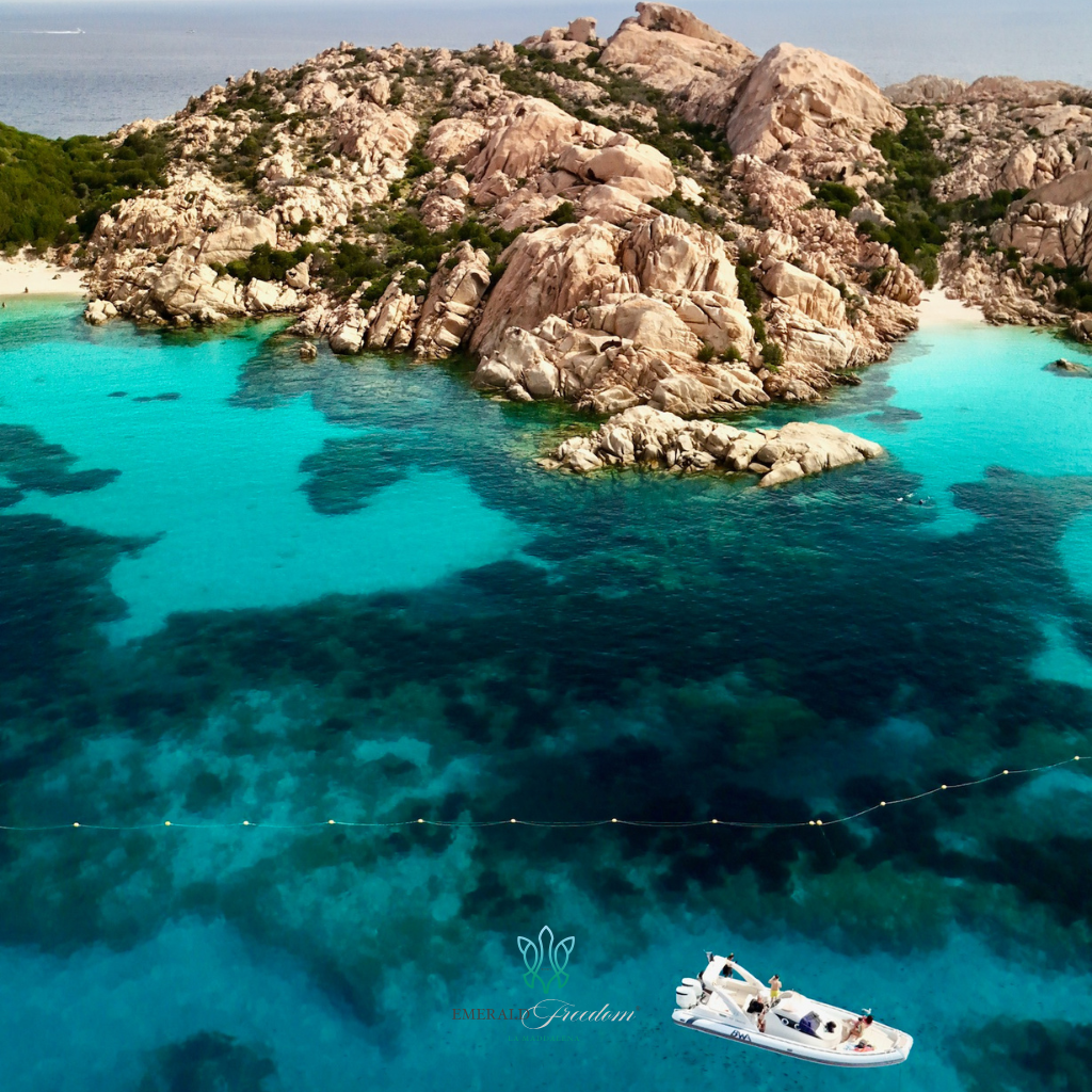 Passeio de Barco Privativo em La Maddalena 