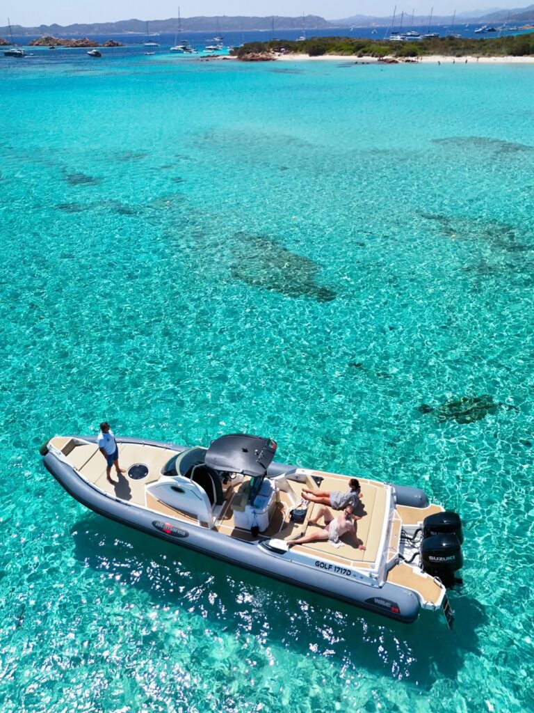 Emerald Freedom La Maddalena Private Boat - luxury tours in Sardinia